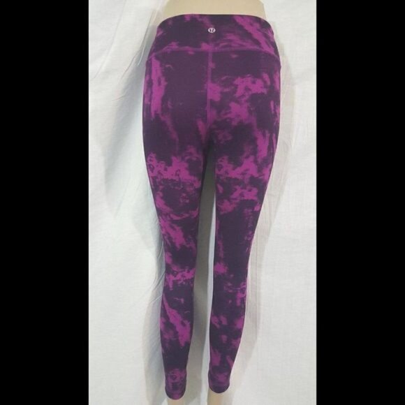 Lululemon Regal Plum Wunder Under Crop pants 2 - Picture 3 of 9